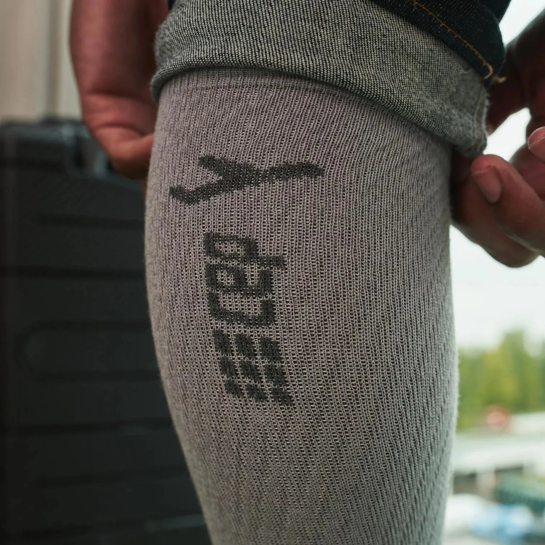 CEP | Flight Compression Socks | Women's | Light Grey