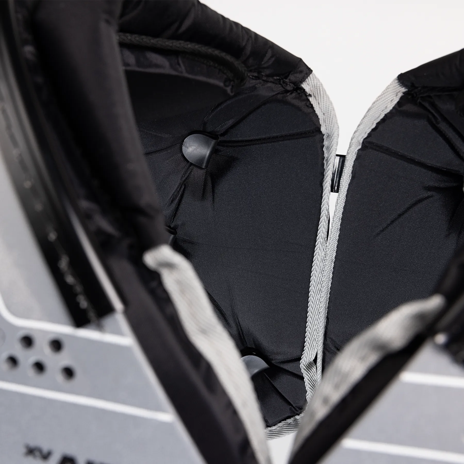 Schutt XV Air Lineman Adult Shoulder Pads